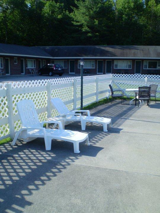 Ladd Brook Inn Pownal Exterior photo
